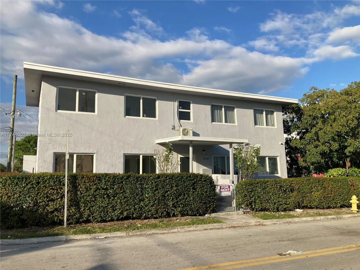 South Florida Real Estate | View 1719 NW 1st St, 2 | 2 Beds, 2 Baths