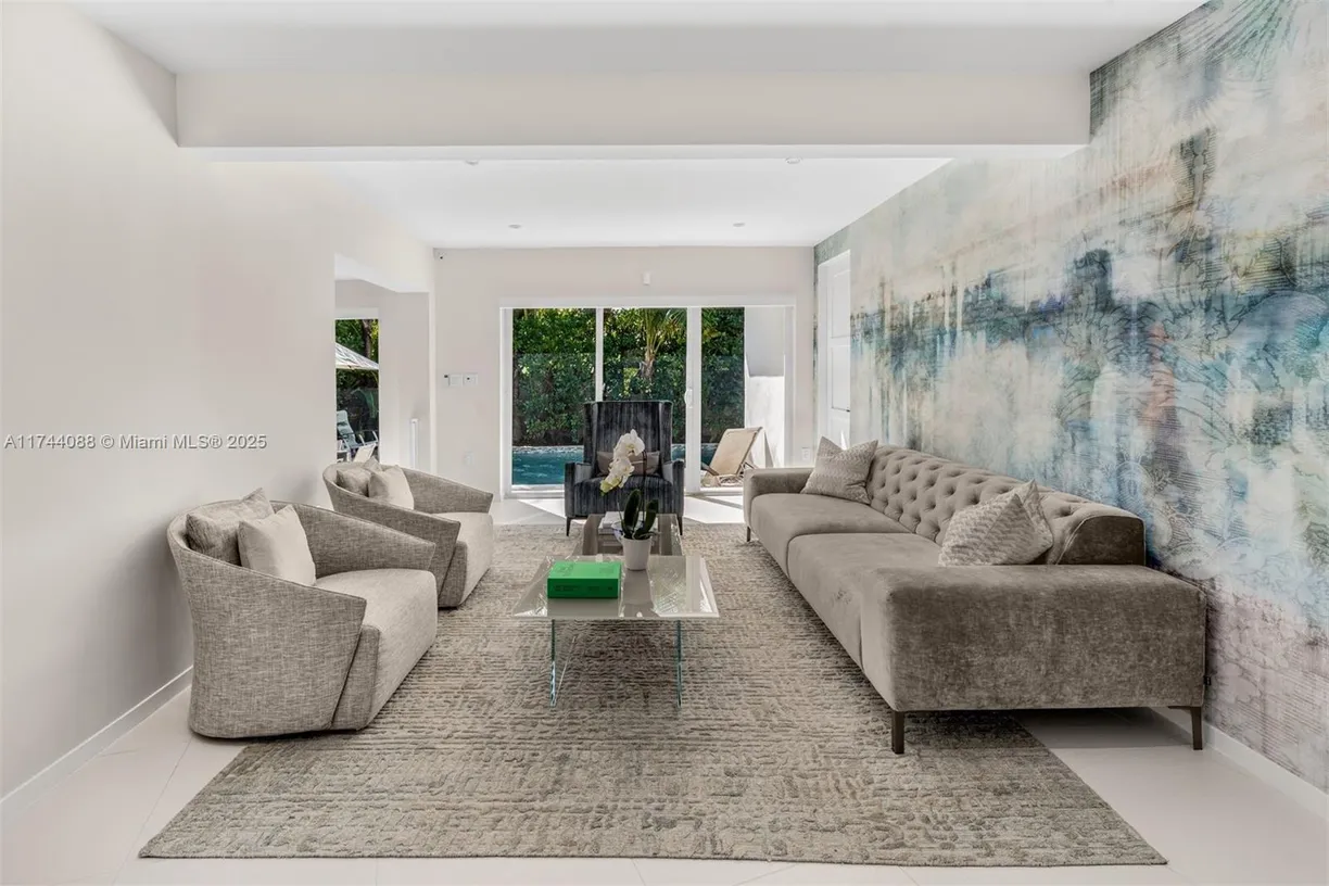 South Florida Real Estate | View 590 W 49th St | Listing