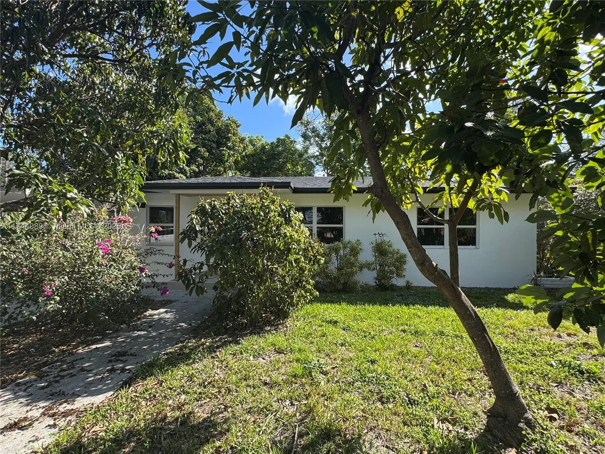 South Florida Real Estate | View 16097 NE 9th Pl | 5 Beds, 3 Baths