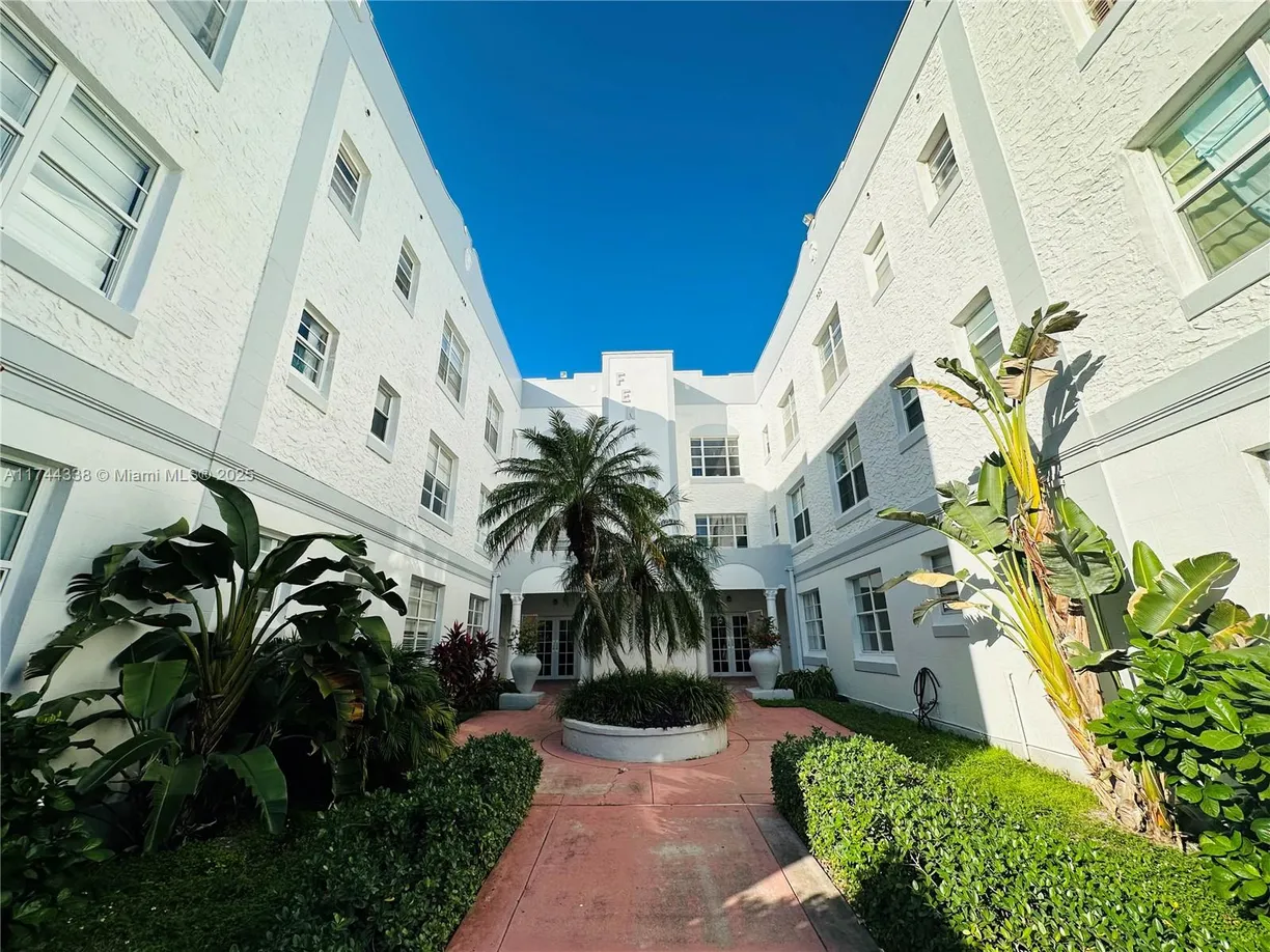 South Florida Real Estate | View 1200 Euclid Ave, 308 | 1 Bed, 1 Bath