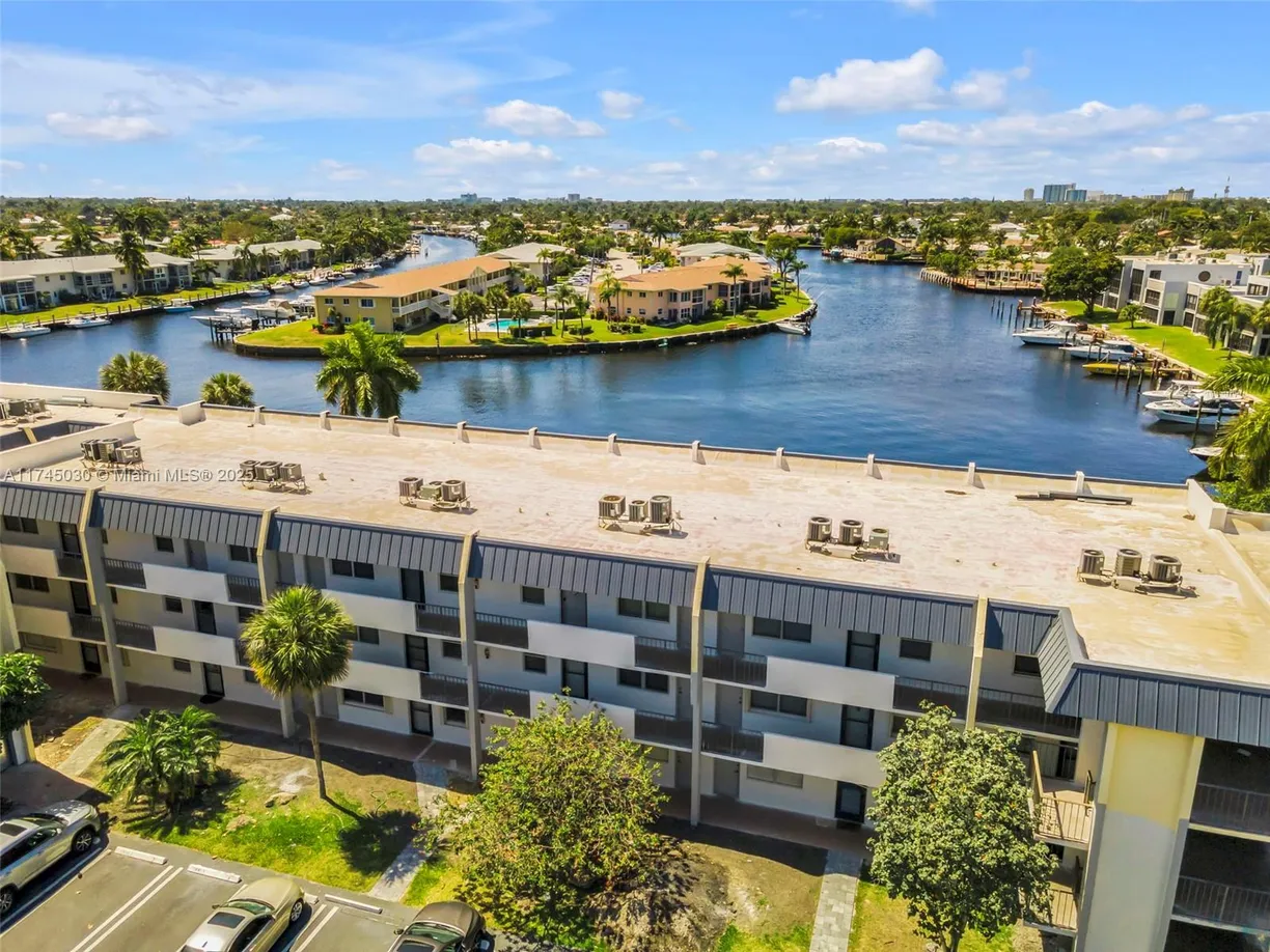 South Florida Real Estate | View 777 S Federal Hwy, 201G | Listing