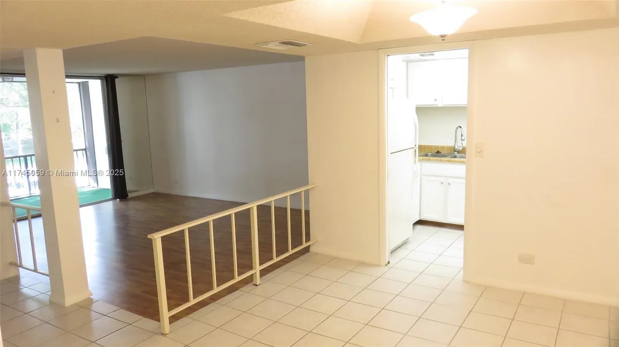 South Florida Real Estate | View  | Listing