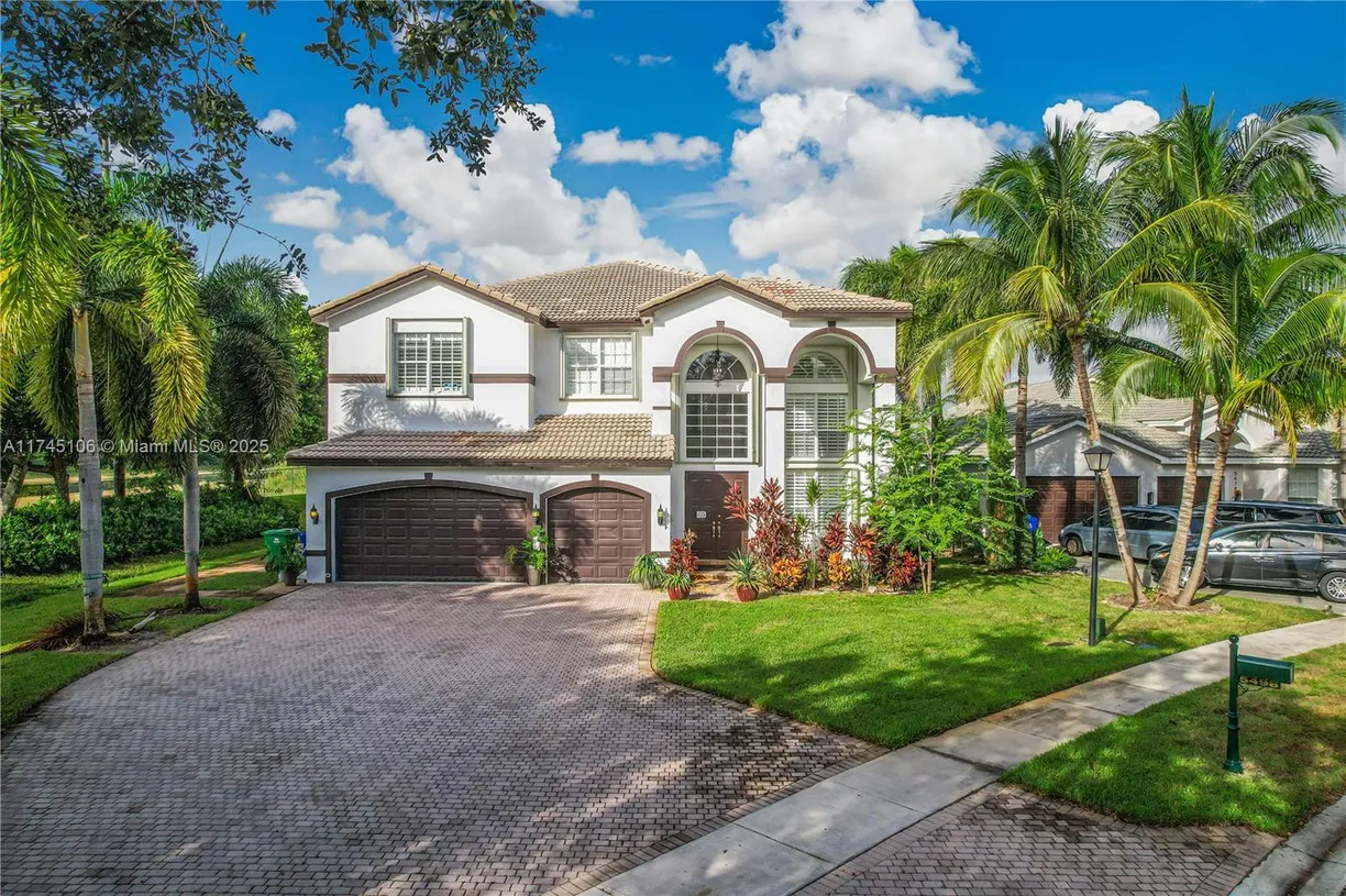 South Florida Real Estate | View 5498 SW 195th Ter | 6 Beds, 4 Baths