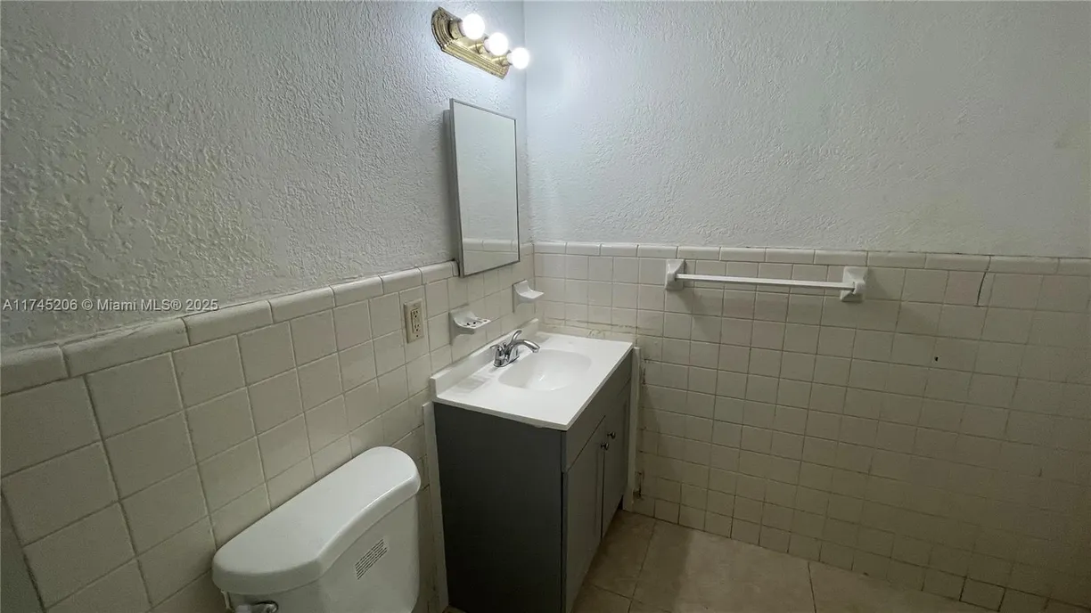 South Florida Real Estate | View 5200 NW 16th St, 5210 | Listing
