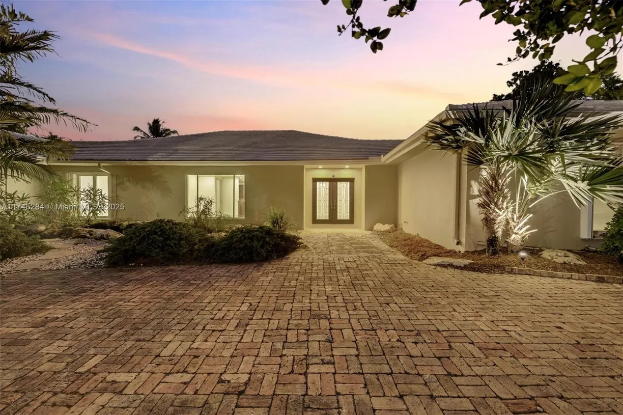 South Florida Real Estate | View 6670 Riviera Dr | Listing