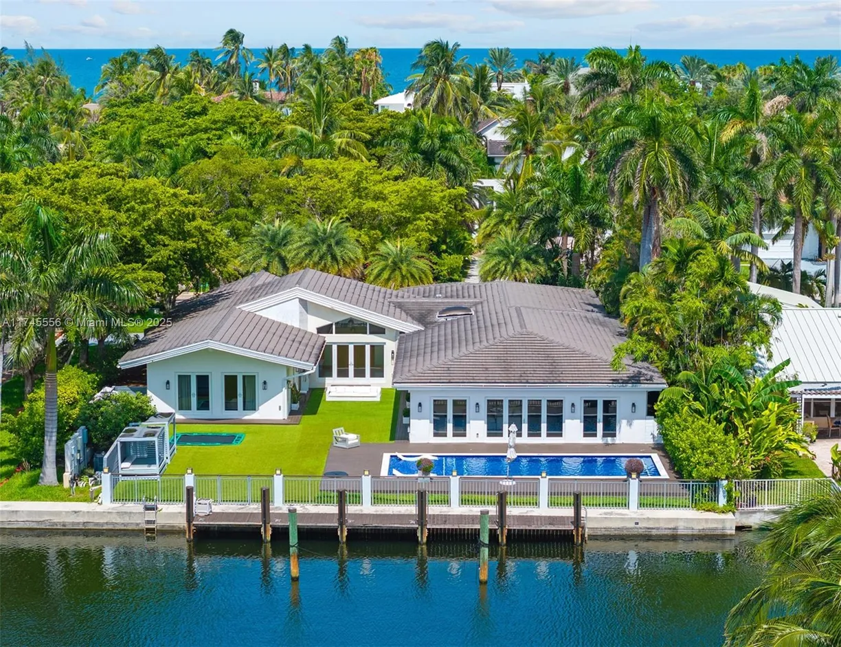 South Florida Real Estate | View 194 Golden Beach Dr