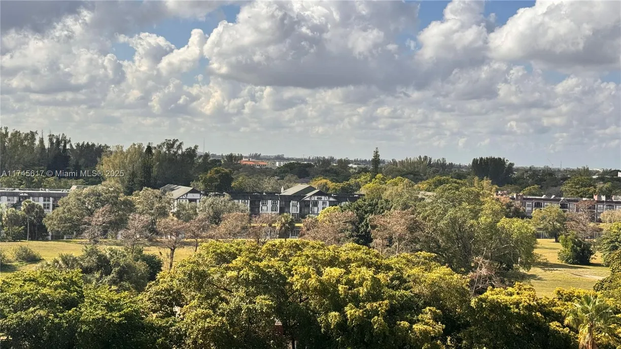 South Florida Real Estate | View 4174 Inverrary Dr, 906 | Listing