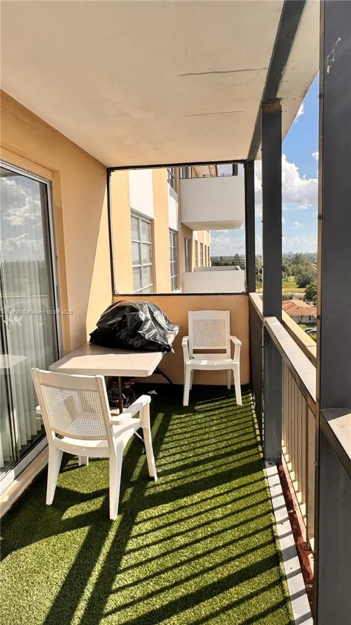 South Florida Real Estate | View 4174 Inverrary Dr, 906 | Listing