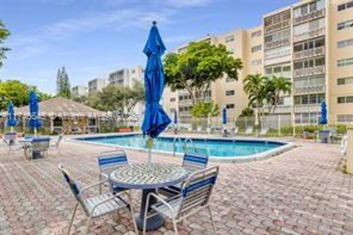 South Florida Real Estate | View 901 NE 14th Ave, 108 | 2 Beds, 2 Baths