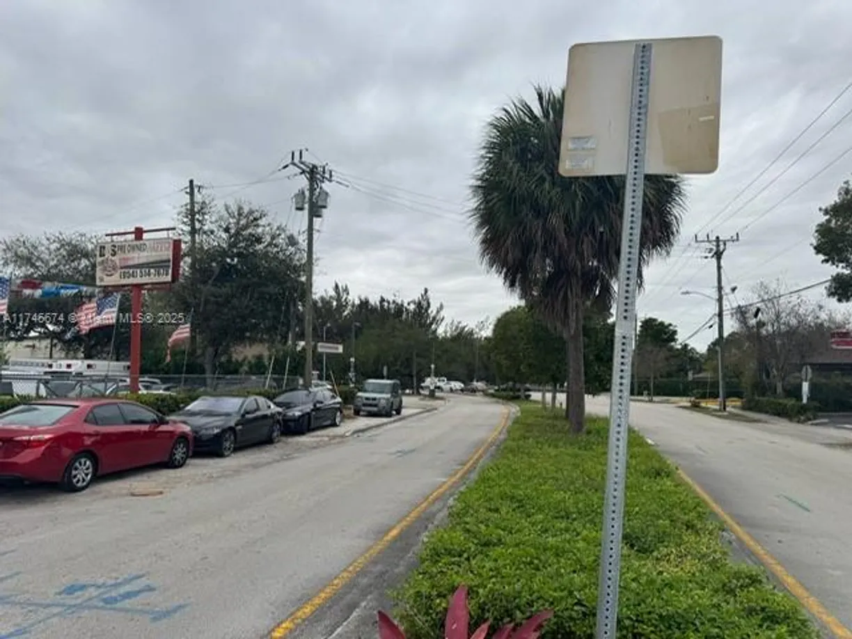 South Florida Real Estate | View 4420 Peters Rd | Listing