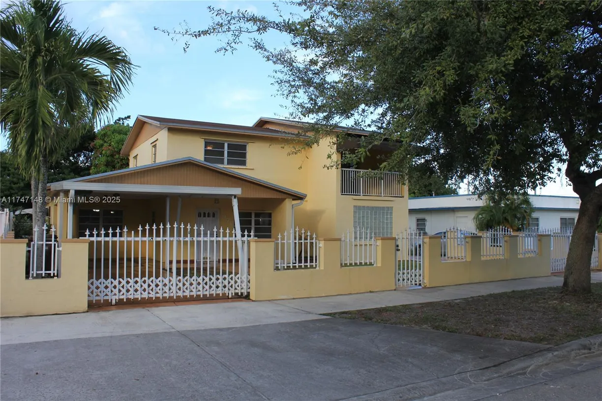 South Florida Real Estate | View 971 E 18th St, 1 | 4 Beds, 2 Baths