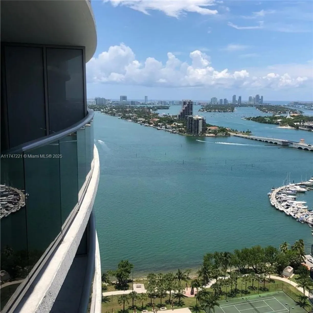 South Florida Real Estate | View 488 NE 18th St, 2606 | 1 Bed, 2 Baths