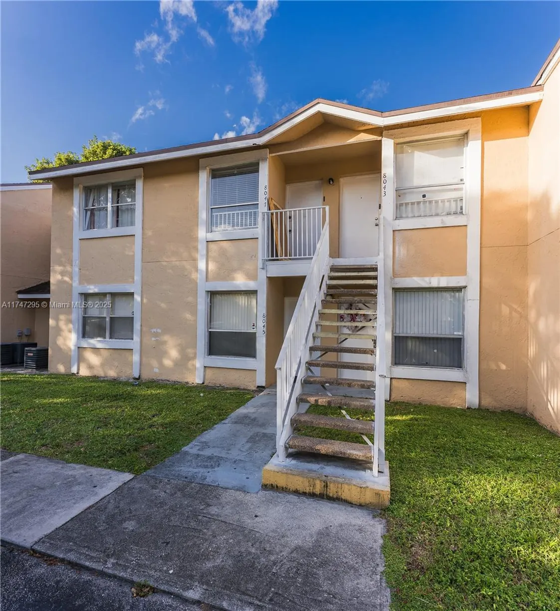 South Florida Real Estate | View 8047 SW 21st Ct, 8047 | Listing