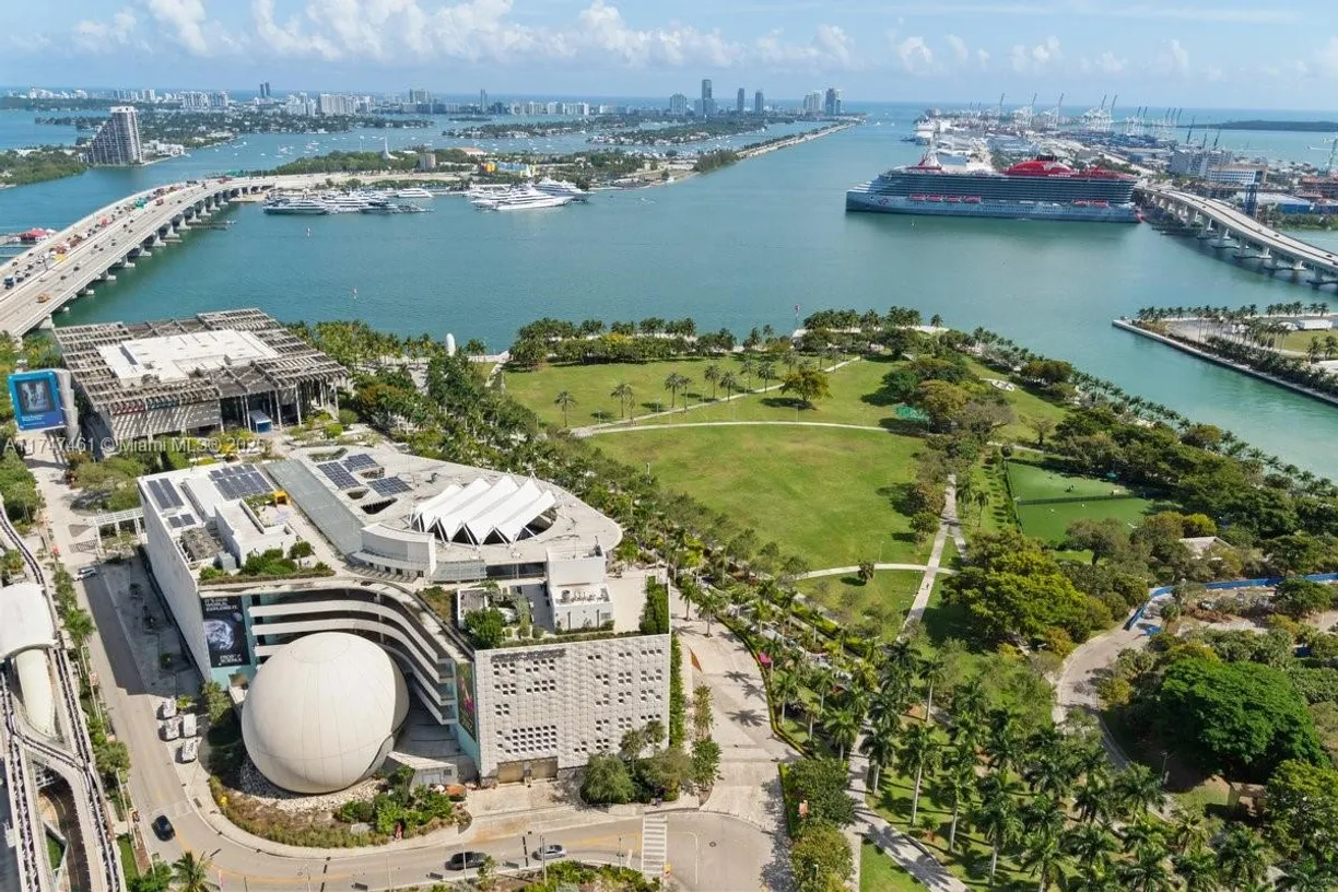 South Florida Real Estate | View 1100 Biscayne Blvd, 3502 | 2 Beds, 2 Baths