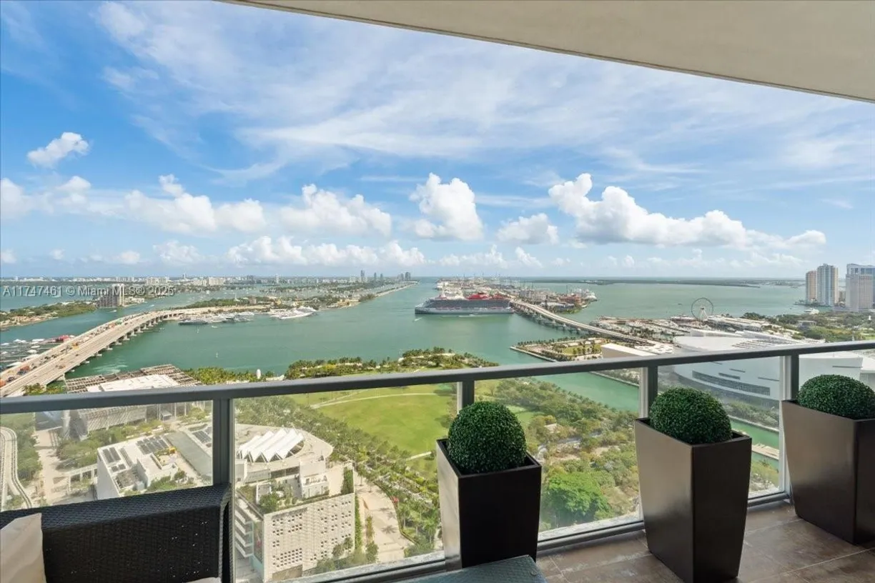 South Florida Real Estate | View 1100 Biscayne Blvd, 3502 | Listing