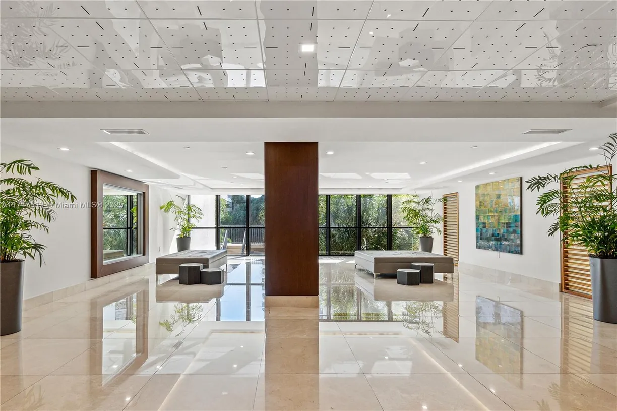 South Florida Real Estate | View 540 Brickell Key Dr, 1600 | Listing