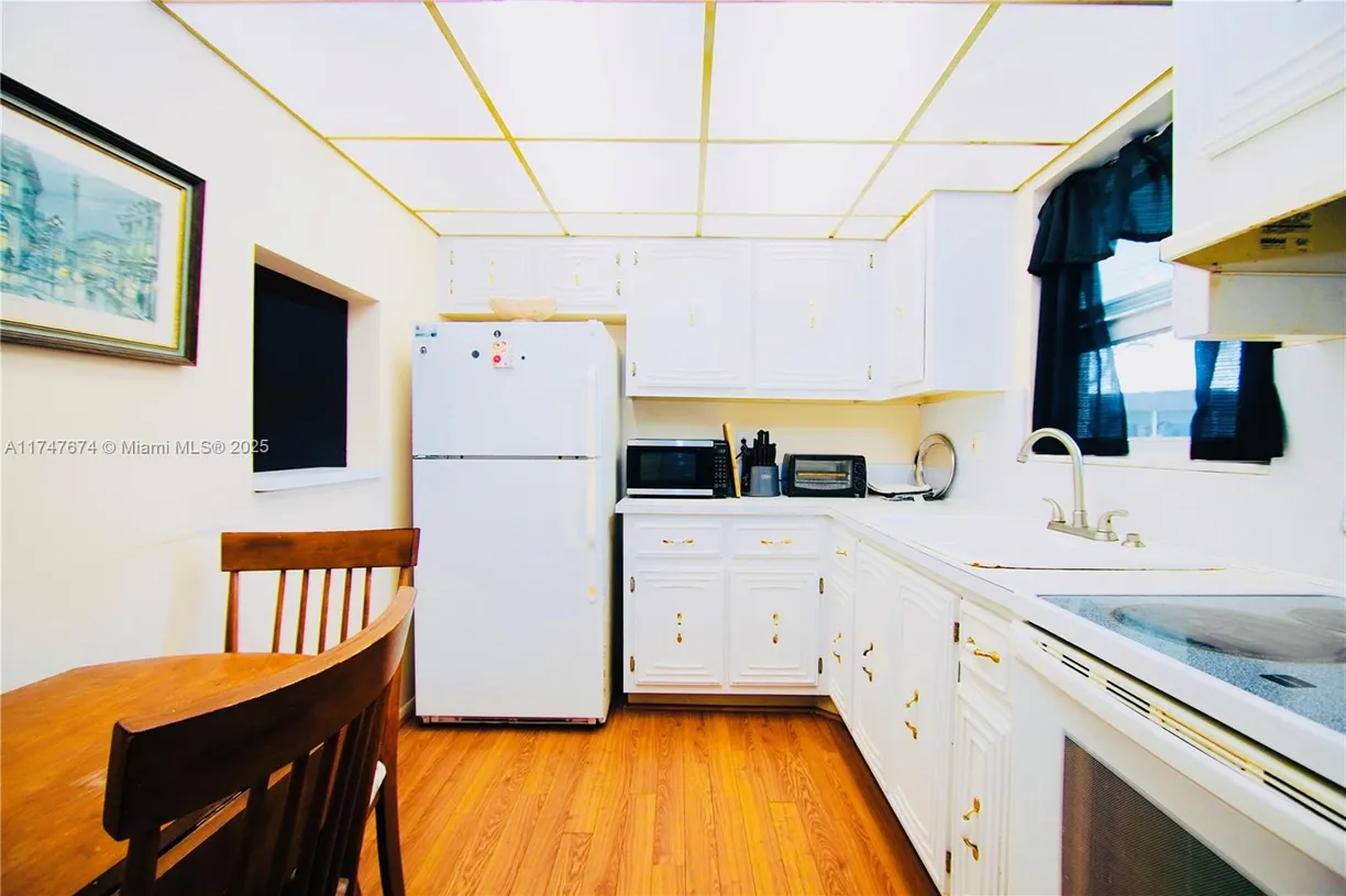 South Florida Real Estate | View 702 Lori Dr, 190 | Listing