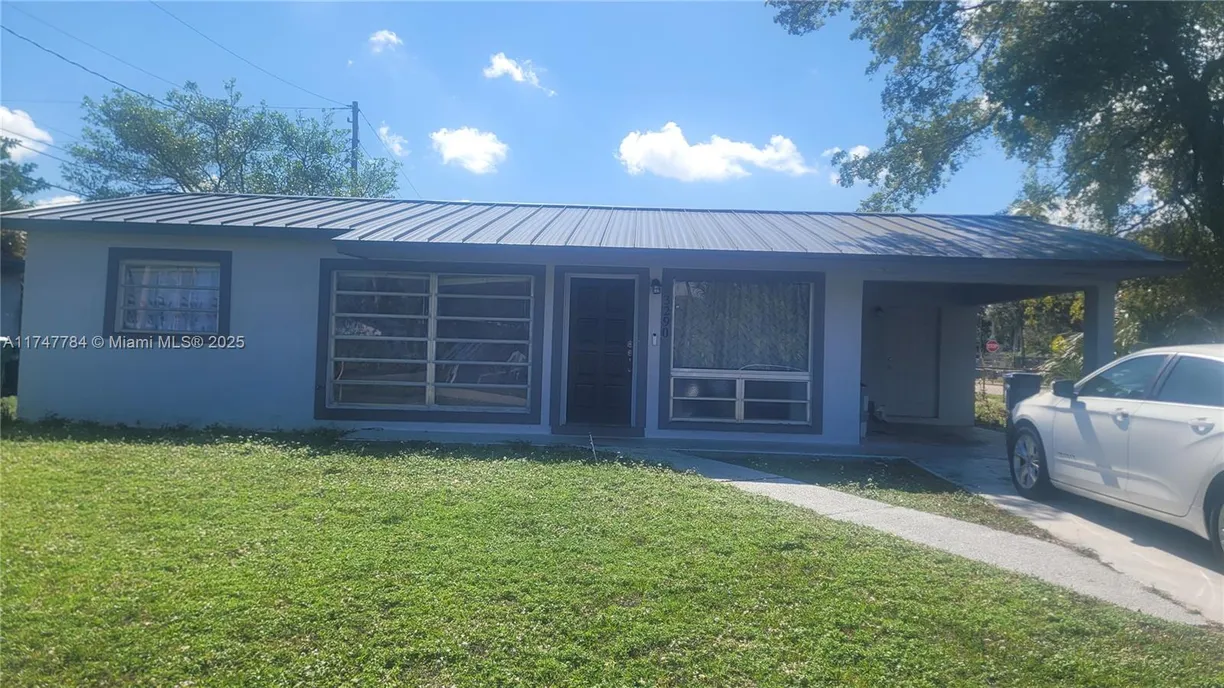 South Florida Real Estate | View  | 4 Beds, 2 Baths
