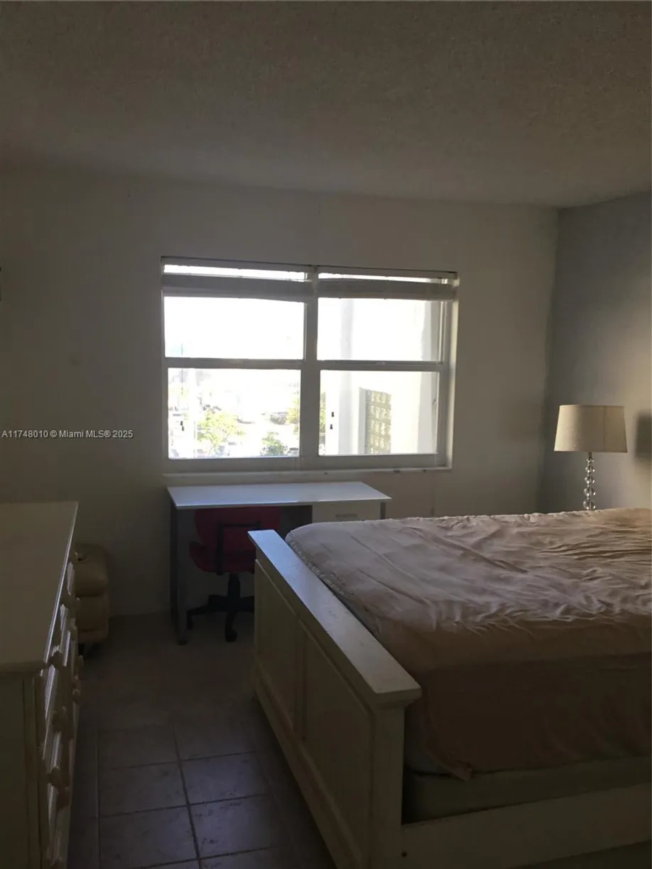 South Florida Real Estate | View 200 S Birch Rd, 512 | Listing