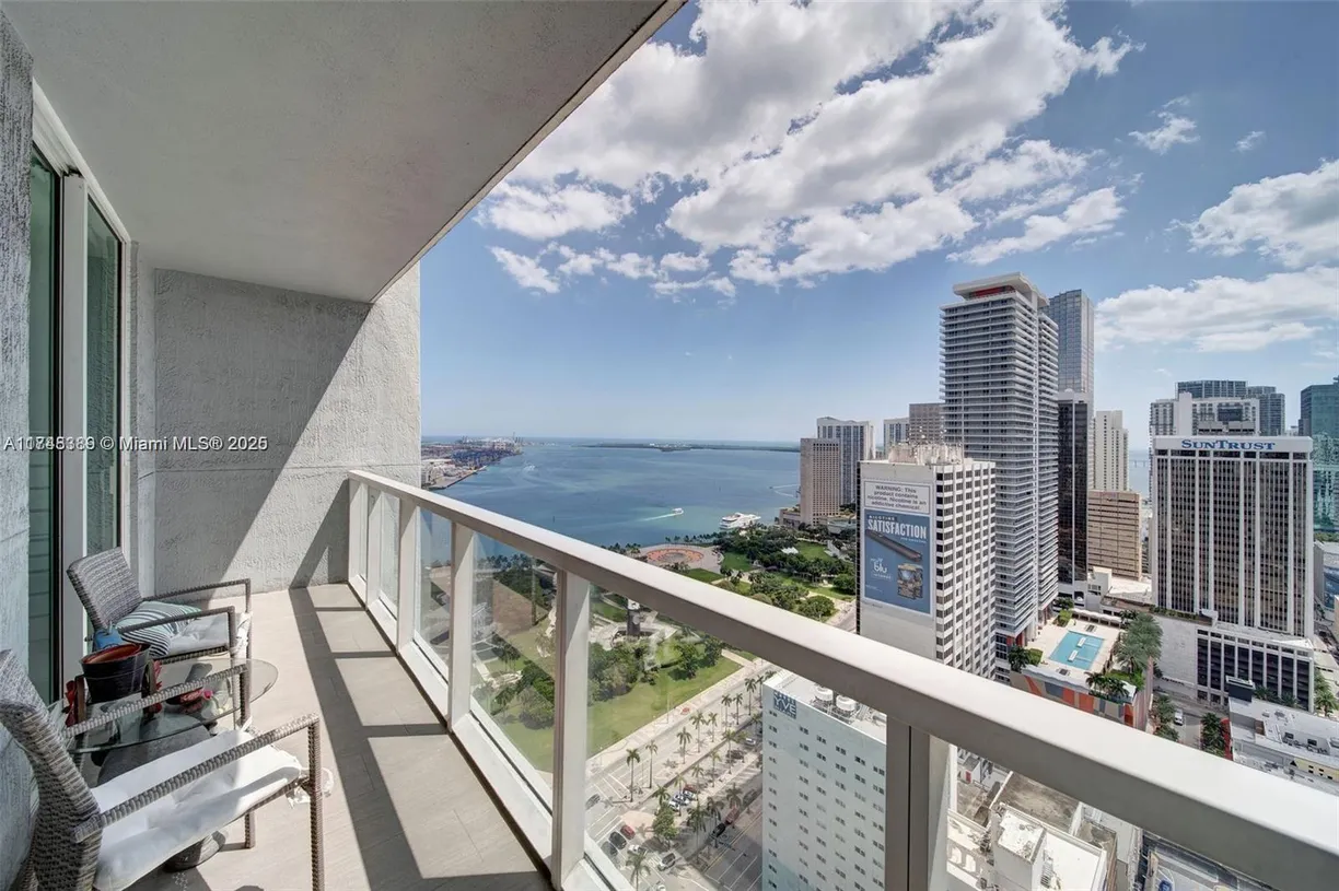 South Florida Real Estate | View 244 Biscayne Blvd, 3607 | 1 Bath