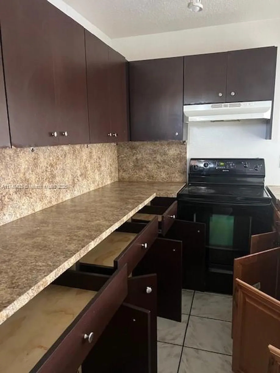 South Florida Real Estate | View  | 2 Beds, 2 Baths
