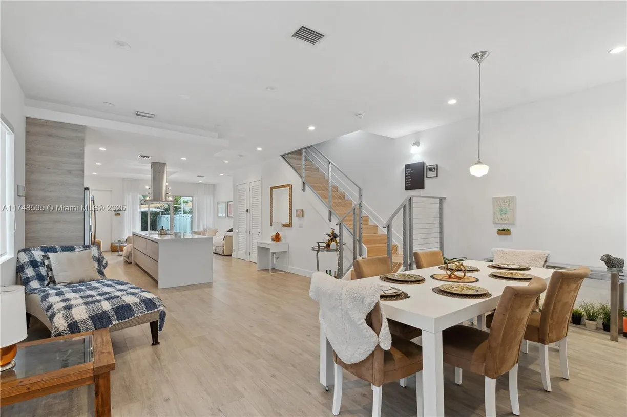 South Florida Real Estate | View 3570 SW 23rd St, 3570 | Listing