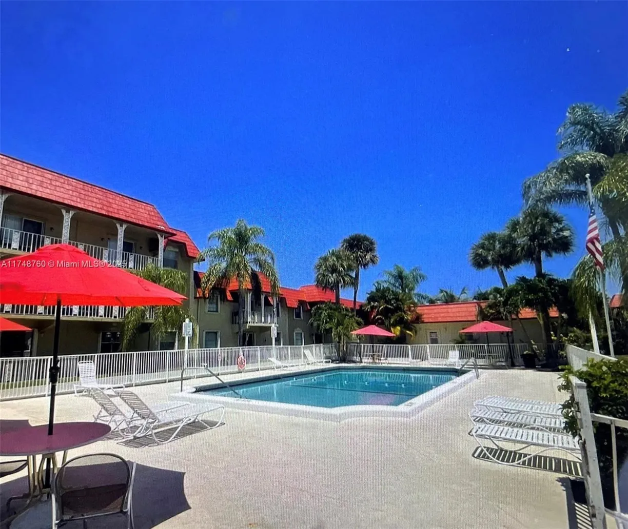 South Florida Real Estate | View 501 SE 8th St, 201 | 2 Beds, 2 Baths