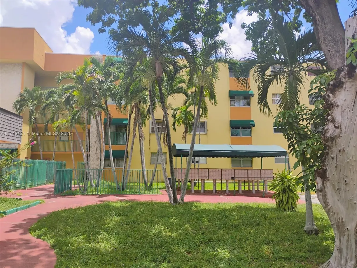 South Florida Real Estate | View 666 W 81st St, 406 | 2 Beds, 1 Bath