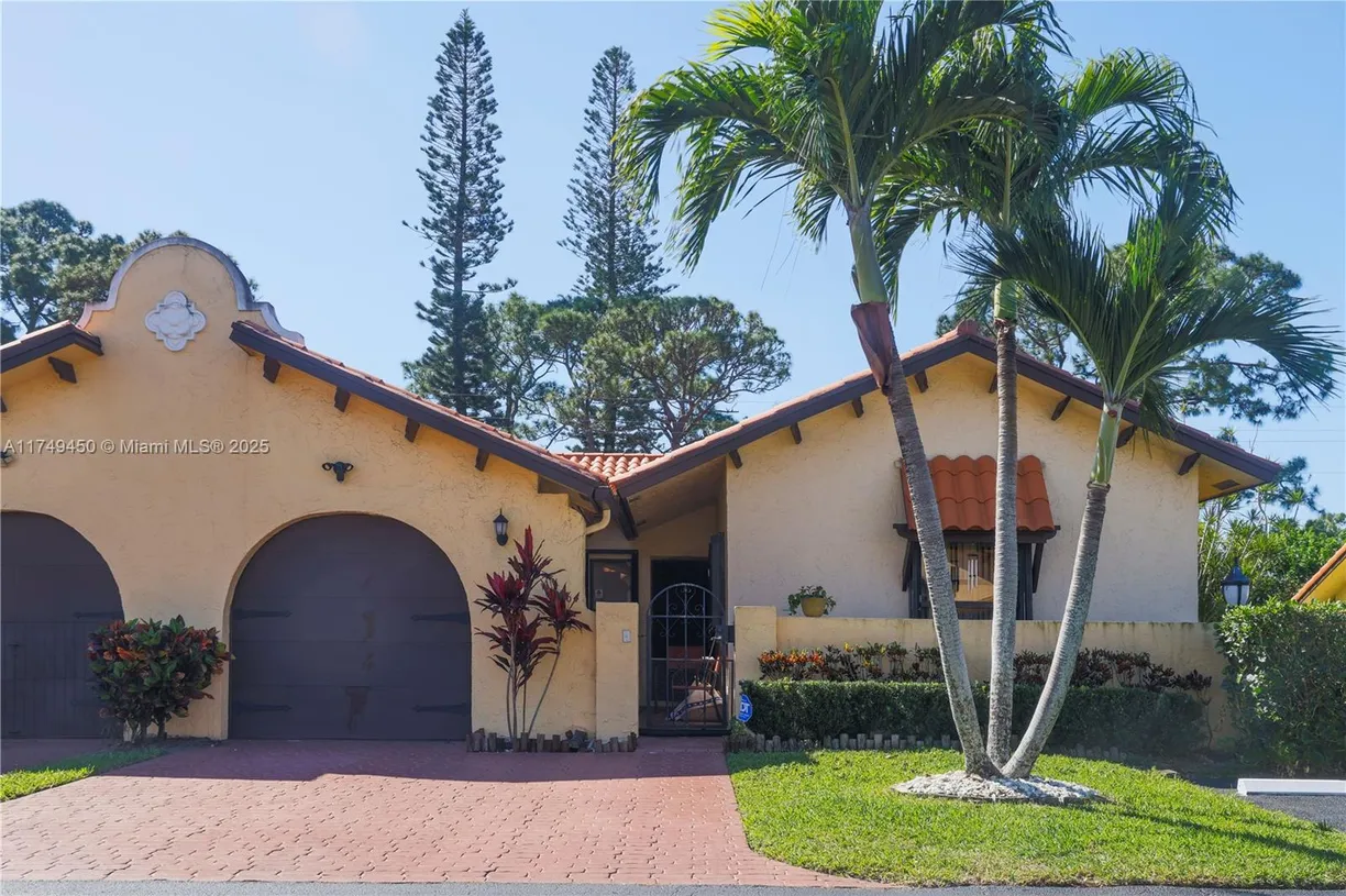 South Florida Real Estate | View 5264 Bolero Cir | 3 Beds, 2 Baths