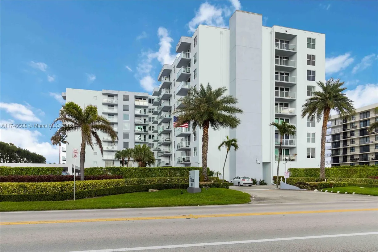 South Florida Real Estate | View 3450 S Ocean Blvd, 7270 | 1 Bed, 1 Bath