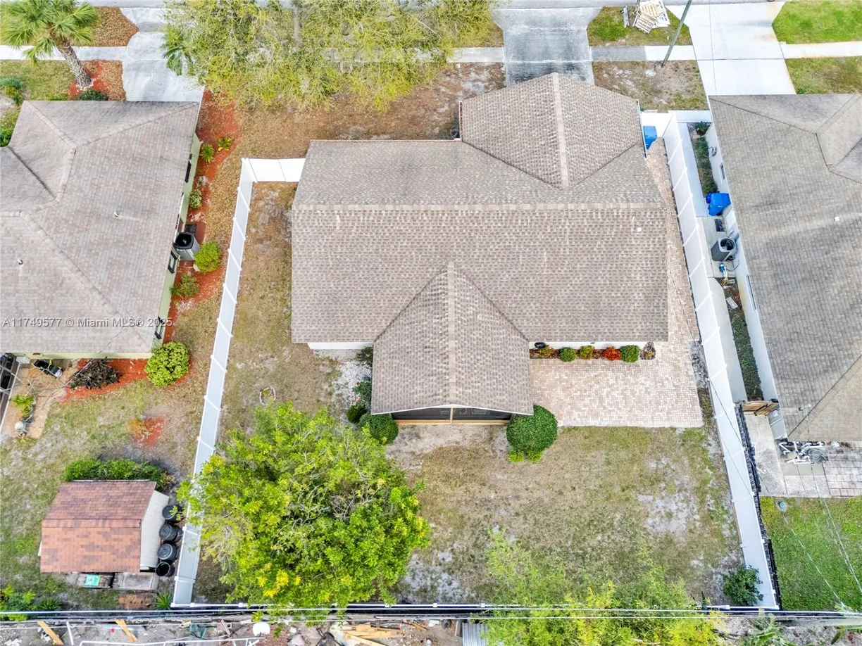 South Florida Real Estate | View 981 Wynndale Way | Listing