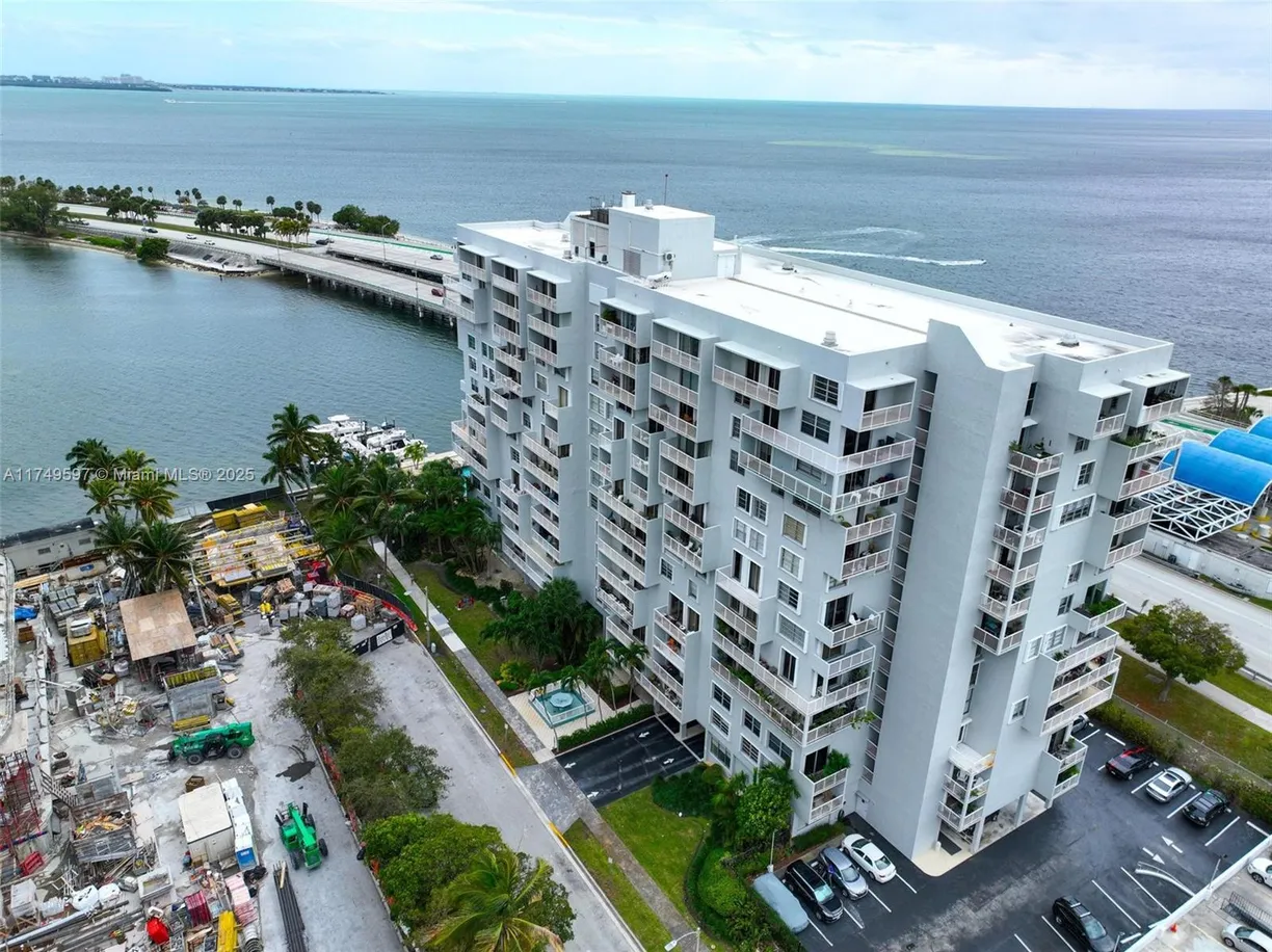South Florida Real Estate | View 150 SE 25th Rd, 8E | 1 Bed, 1 Bath