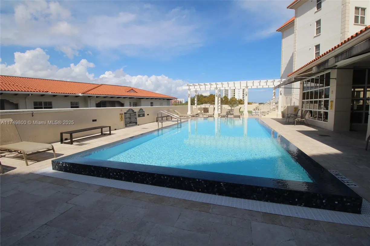 South Florida Real Estate | View 2030 Douglas Rd, 605 | 2 Beds, 2 Baths