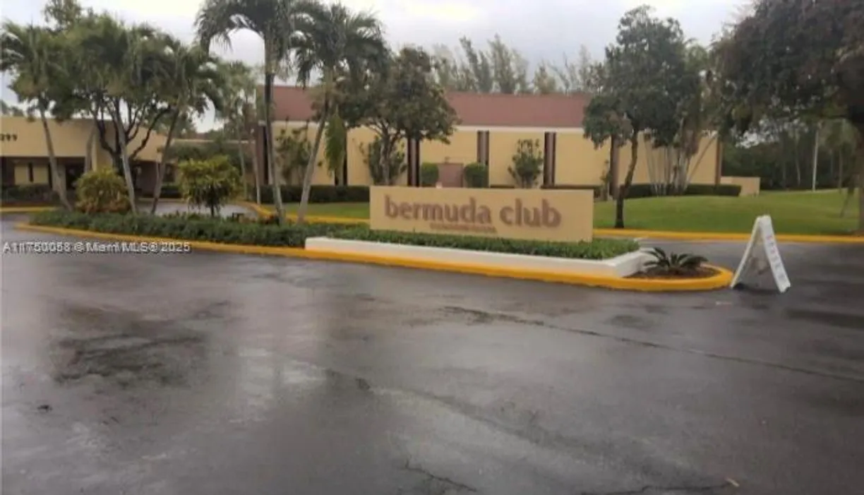 South Florida Real Estate | View 5961 NW 61st Ave, 107 | 1 Bed, 1 Bath