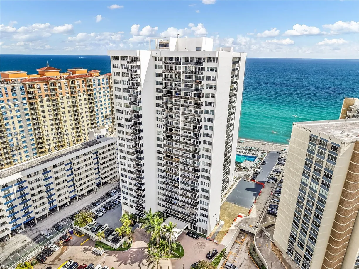 South Florida Real Estate | View 3140 S Ocean Dr (Avail 7/1-11/1 flexible), 606 | Listing