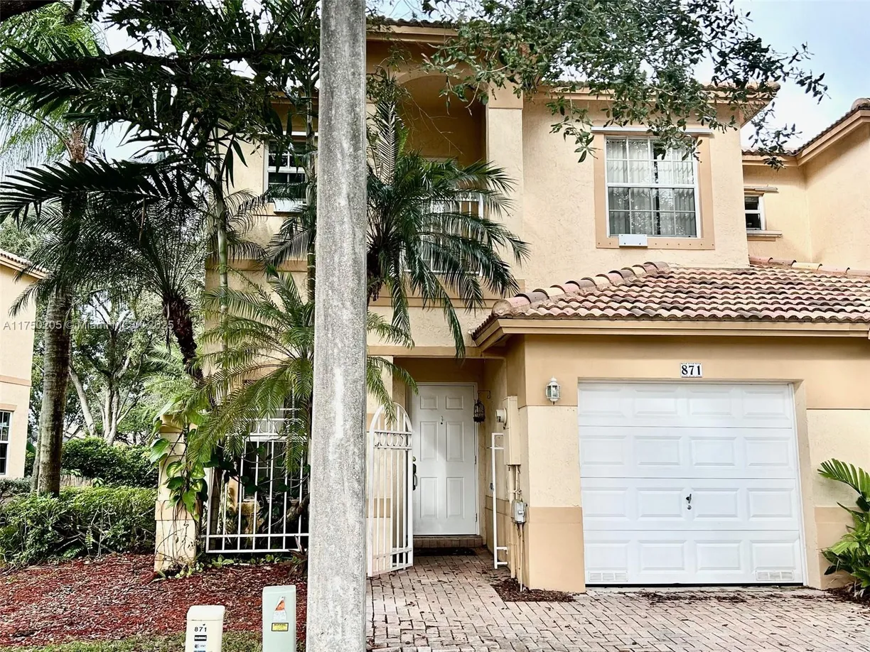 South Florida Real Estate | View 871 NW 170th Ter, 9 | 3 Beds, 3 Baths