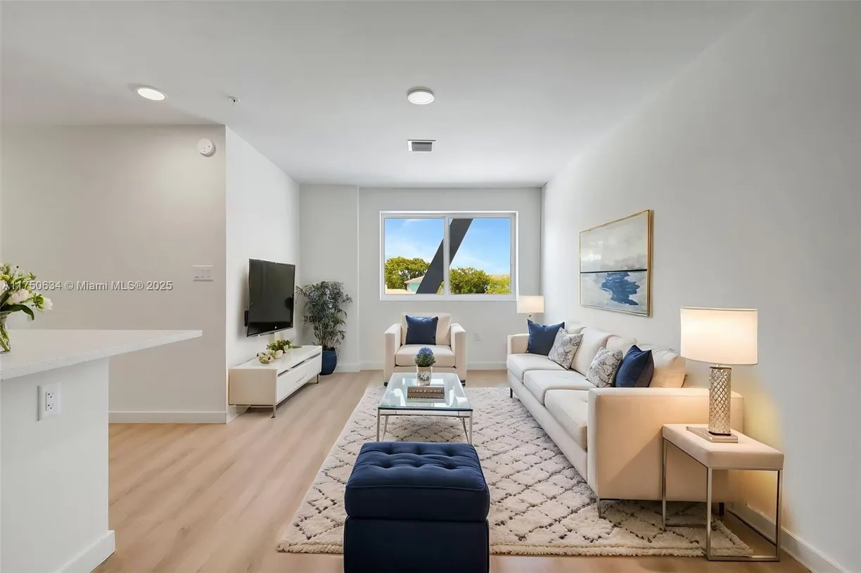 South Florida Real Estate | View 1715 N Dixie Hwy, 2208 | Listing
