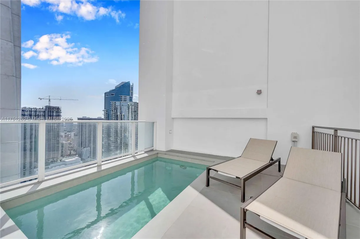 South Florida Real Estate | View 1040 Biscayne Blvd, LPH4407 | Listing