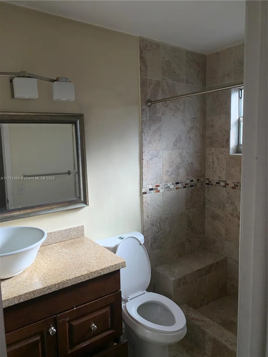 South Florida Real Estate | View 2641 Polk St, 3 | 1 Bed, 1 Bath