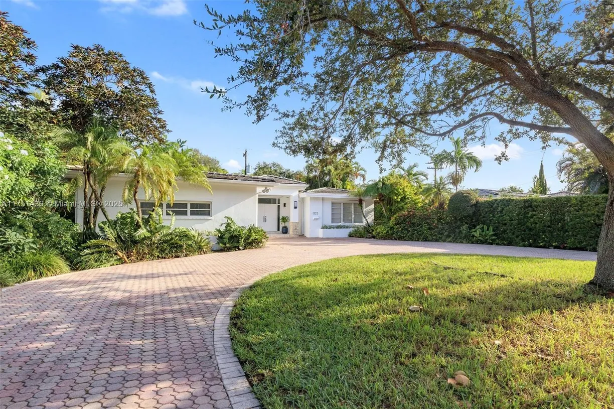 South Florida Real Estate | View 1325 Blue Rd | Listing