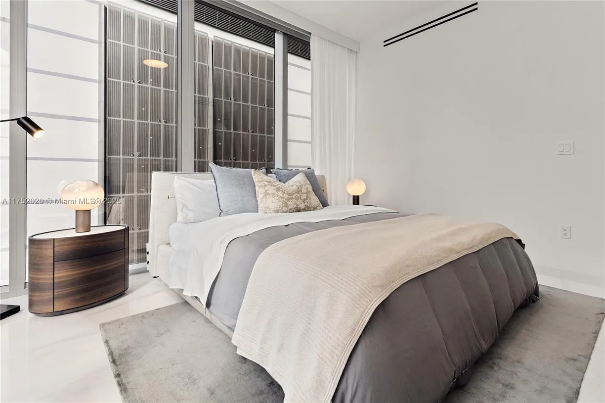 South Florida Real Estate | View 300 Biscayne Blvd Way, 604 | 2 Beds, 2 Baths