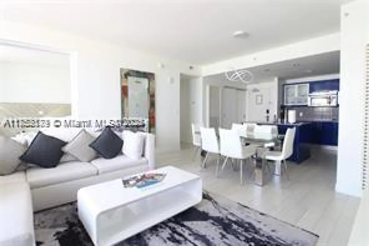 South Florida Real Estate | View 3101 Bayshore Dr, 1906 | 2 Beds, 2 Baths