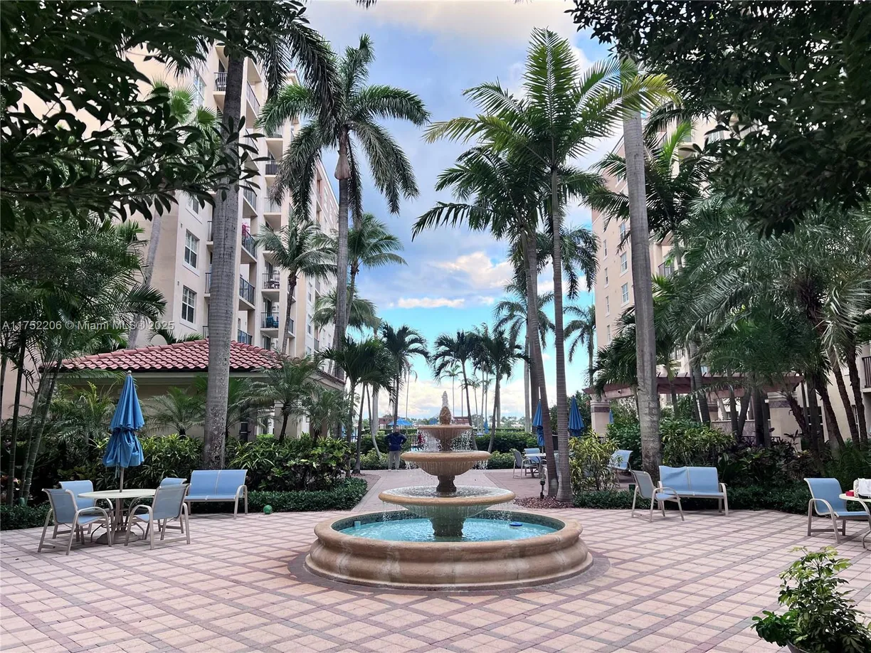 South Florida Real Estate | View 1801 N Flagler Dr, 905 | 1 Bed, 1 Bath
