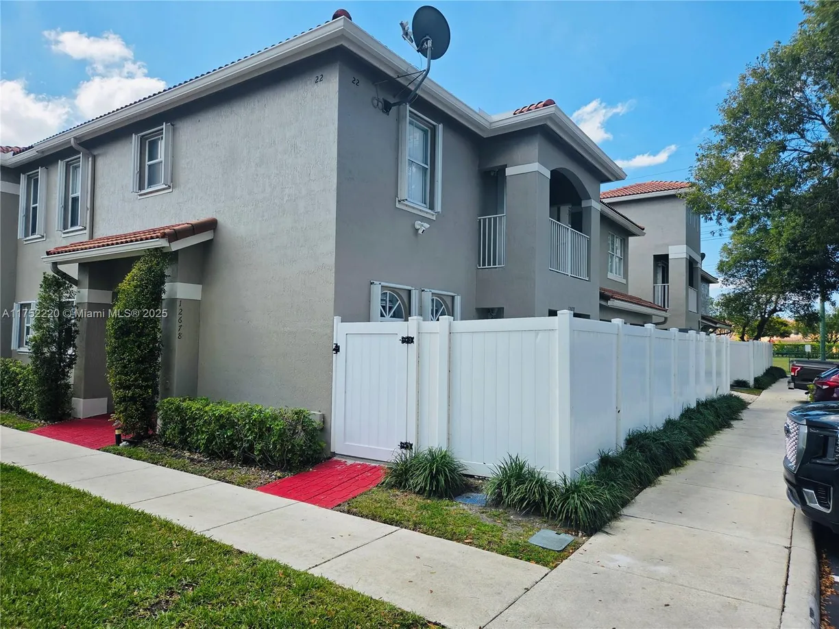 South Florida Real Estate | View 12678 SW 54th Ct, 12678 | 3 Beds, 2 Baths