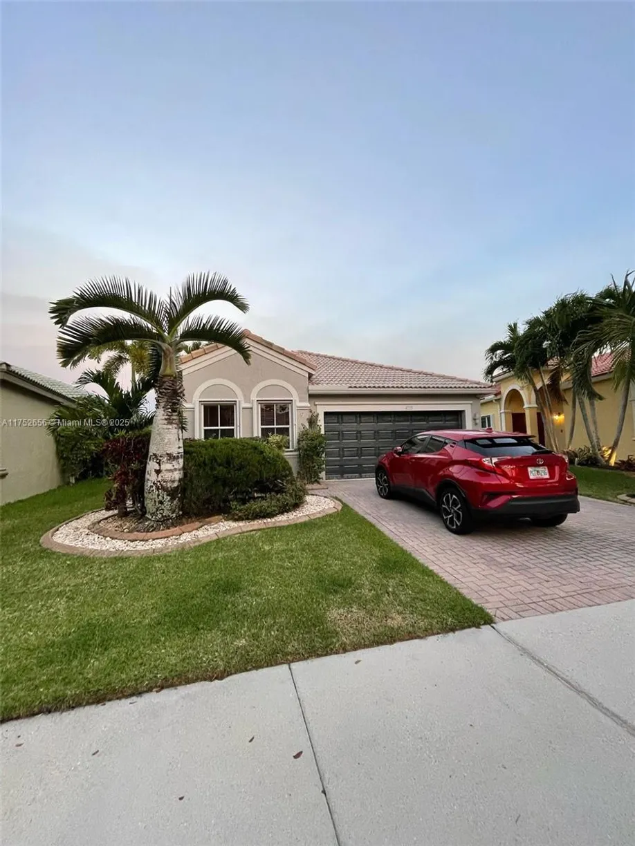 South Florida Real Estate | View 4339 Foxtail Ln, 4339 | 4 Beds, 2 Baths