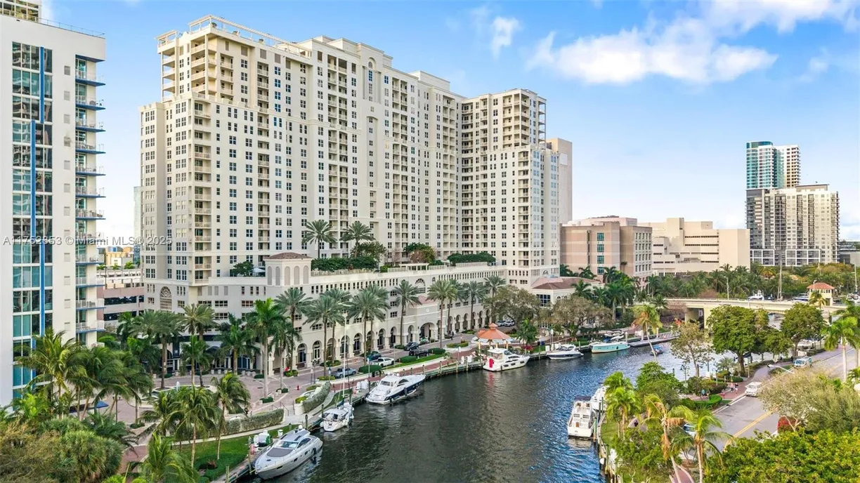 South Florida Real Estate | View 511 SE 5th Ave, 2209 | 2 Beds, 2 Baths