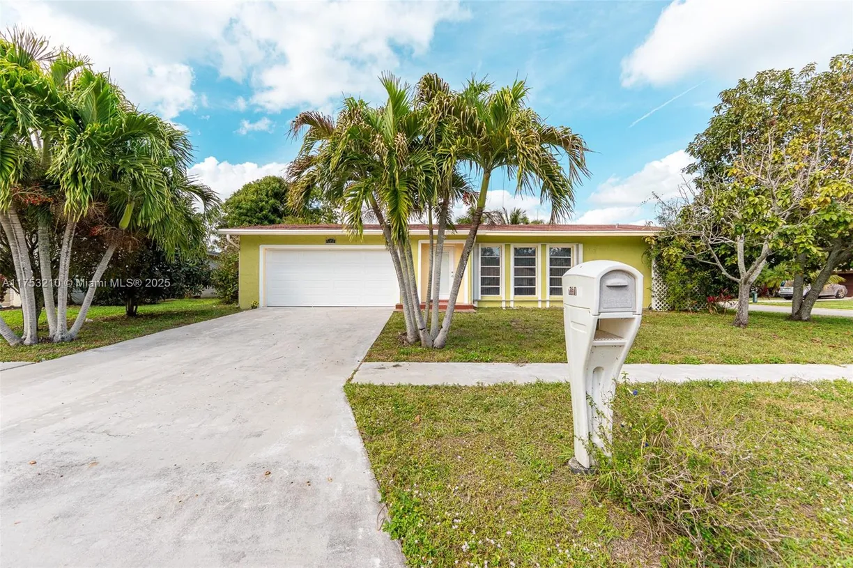 South Florida Real Estate | View 6351 Moonstone Way | 2 Beds, 2 Baths