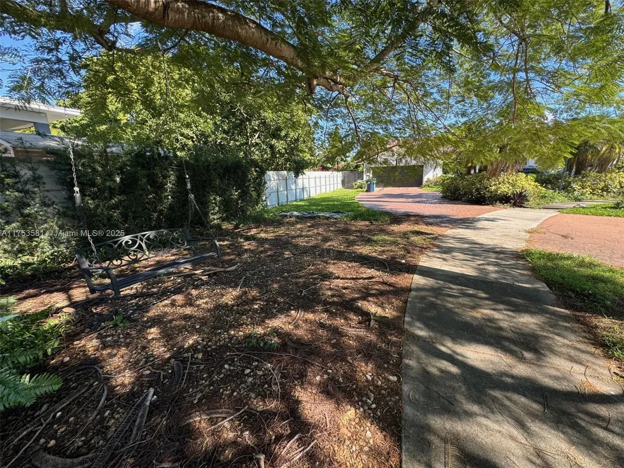 South Florida Real Estate | View 3511 SW 139th Ct | Listing