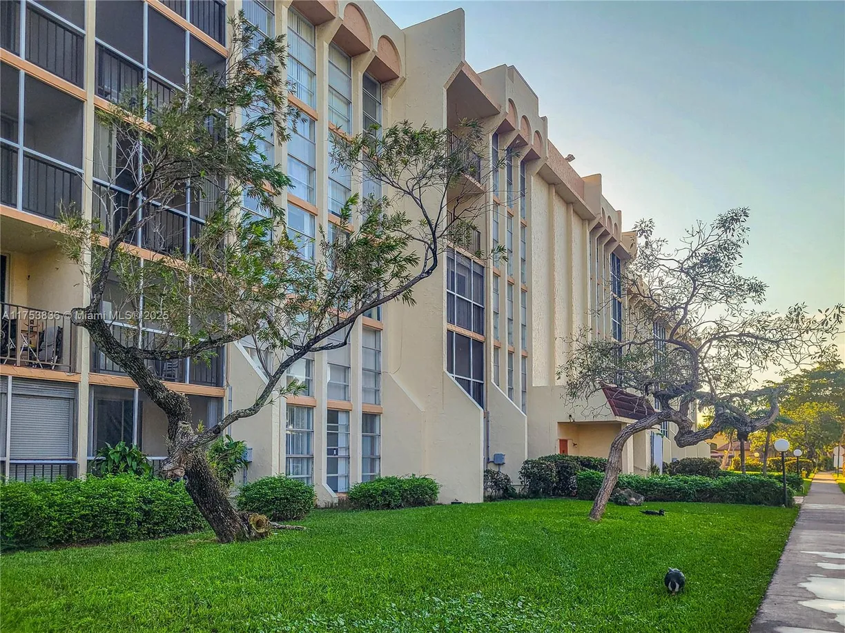 South Florida Real Estate | View 2000 Atlantic Shores Blvd, 503 | 2 Beds, 1 Bath