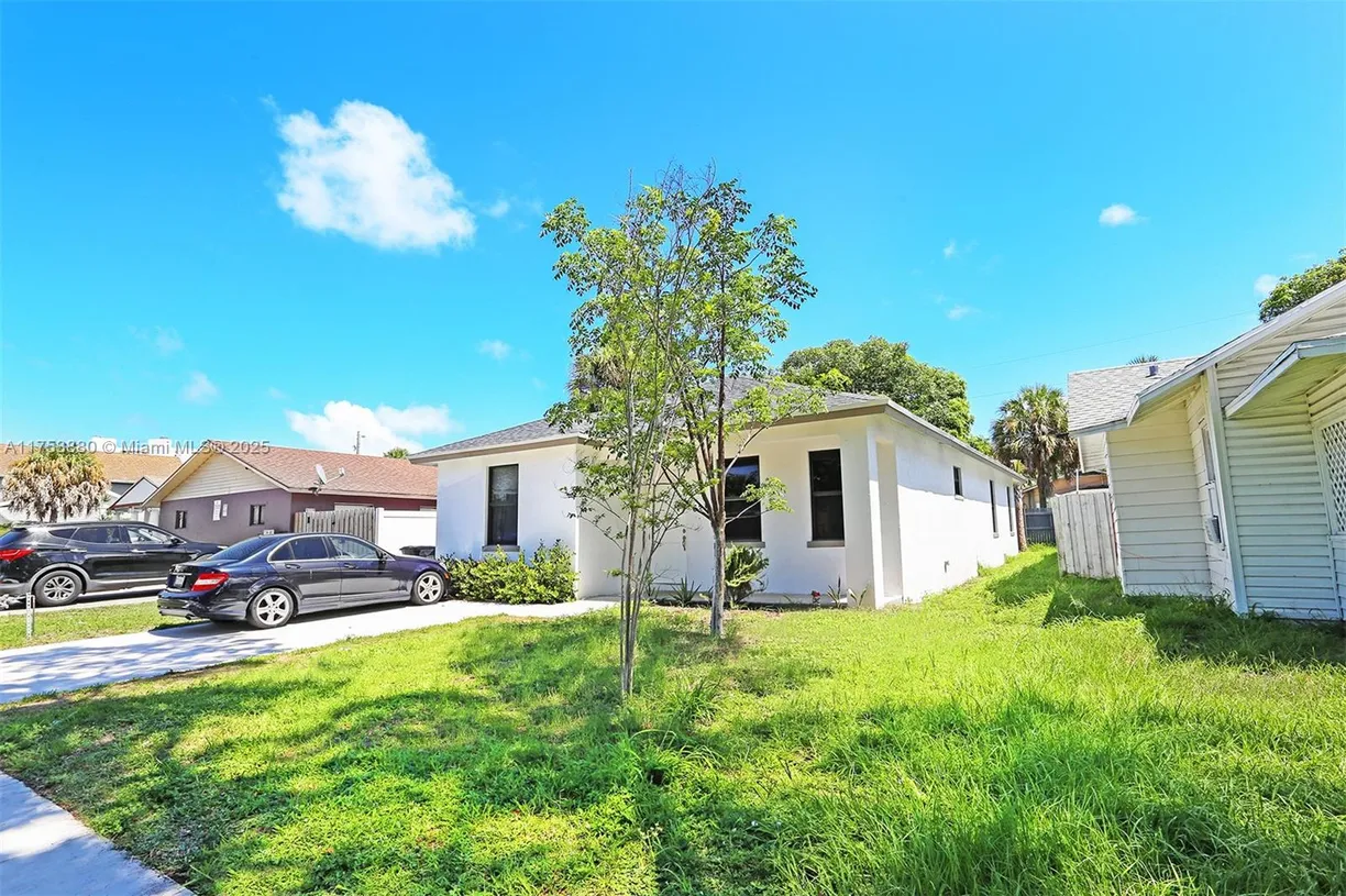South Florida Real Estate | View 628 53rd St | Listing